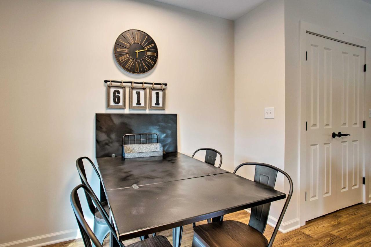 Newly Remodeled Apartment On Main Street In Saluda Kültér fotó
