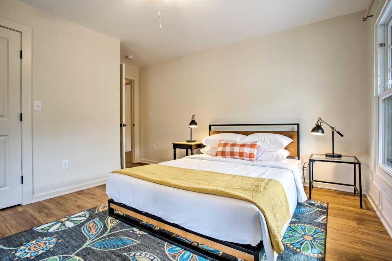 Newly Remodeled Apartment On Main Street In Saluda Kültér fotó